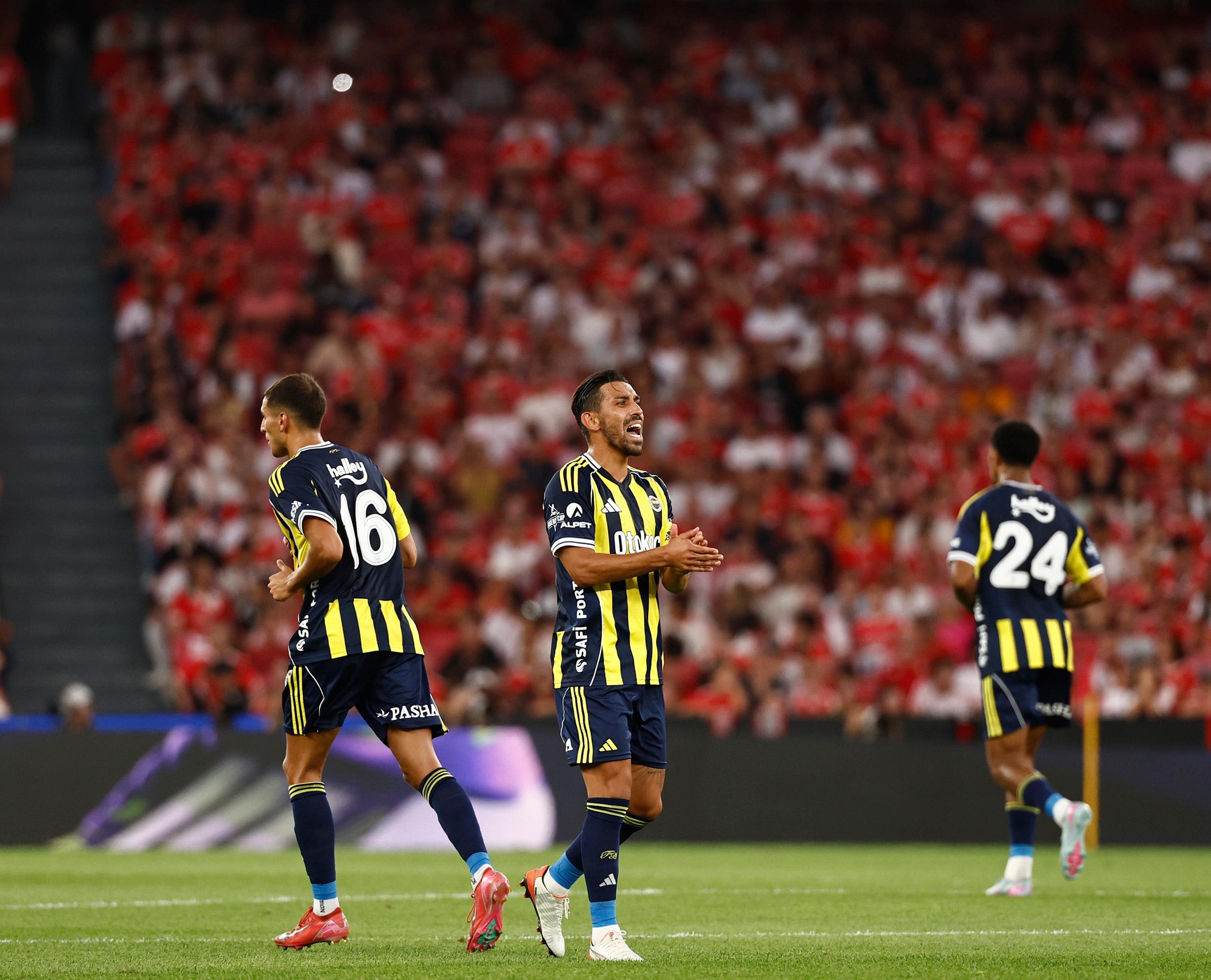 LOL电竞入口-今夜拜仁慕尼黑备战欧超杯，远射贴柱细节曝光，压力陡增，控场能力受关注 