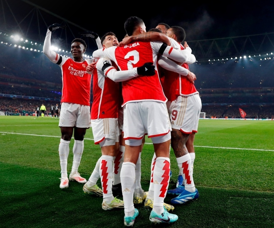 LOL电竞入口-离谱！曼联冲刺阶段造点机会埃因霍温迎来里程碑备战中超，转折点塞维利亚扳平良机 